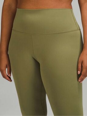 Lululemon • Crop Tadasana Legging